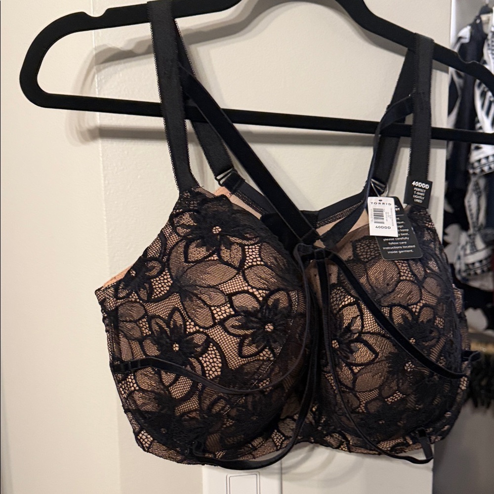 Torrid Black Floral Lace Bra